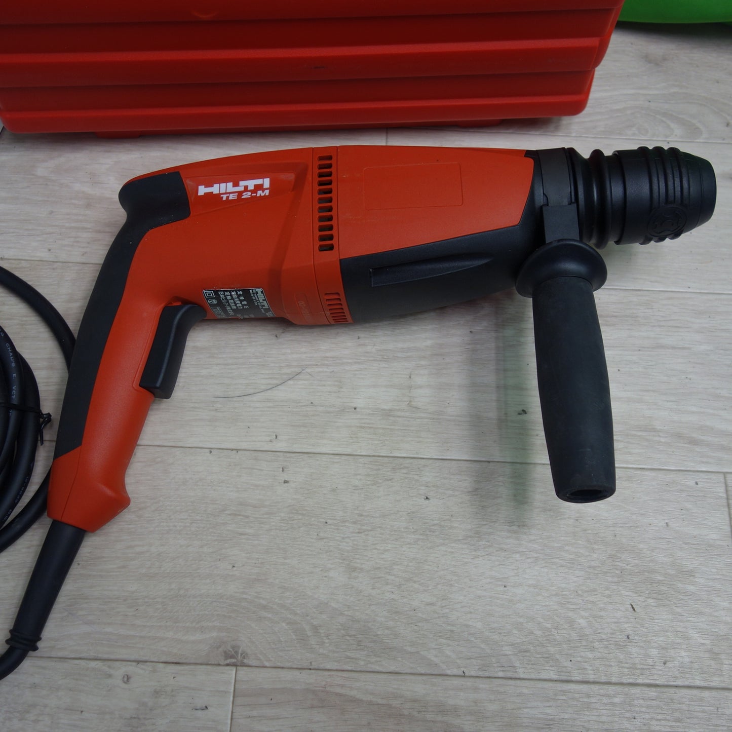 [送料無料] キレイ☆HILTI ヒルティ ロータリー ハンマー TE2-M 02 100V 50-60Hz ドリル 電動 工具 ハンマードリル DIY☆