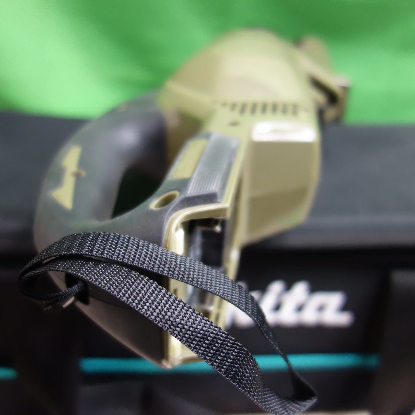 *送料無料*美品！付属品付☆マキタ 充電式 クリーナー CL286FD 掃除機☆