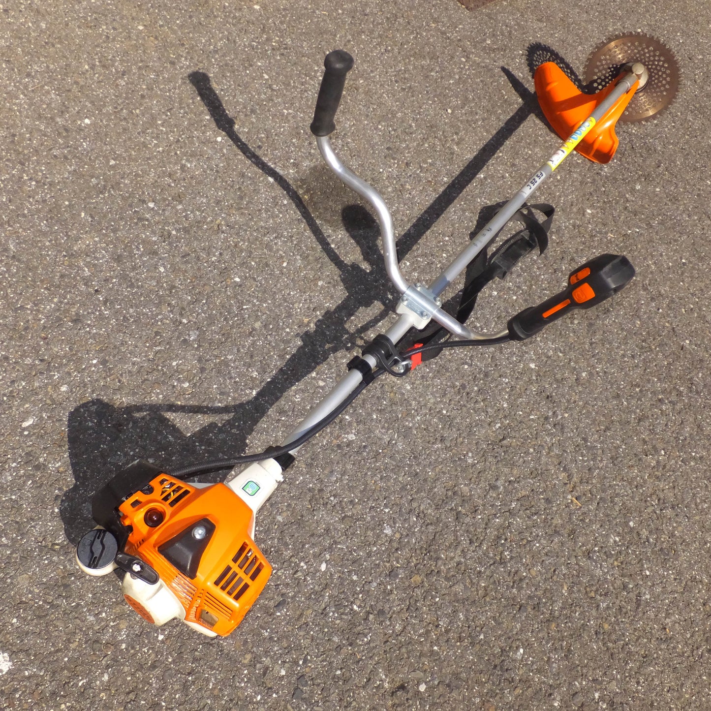 *送料無料*岐阜発 ジャンク★スチール STIHL 刈払機 両手ハンドル FS25C★