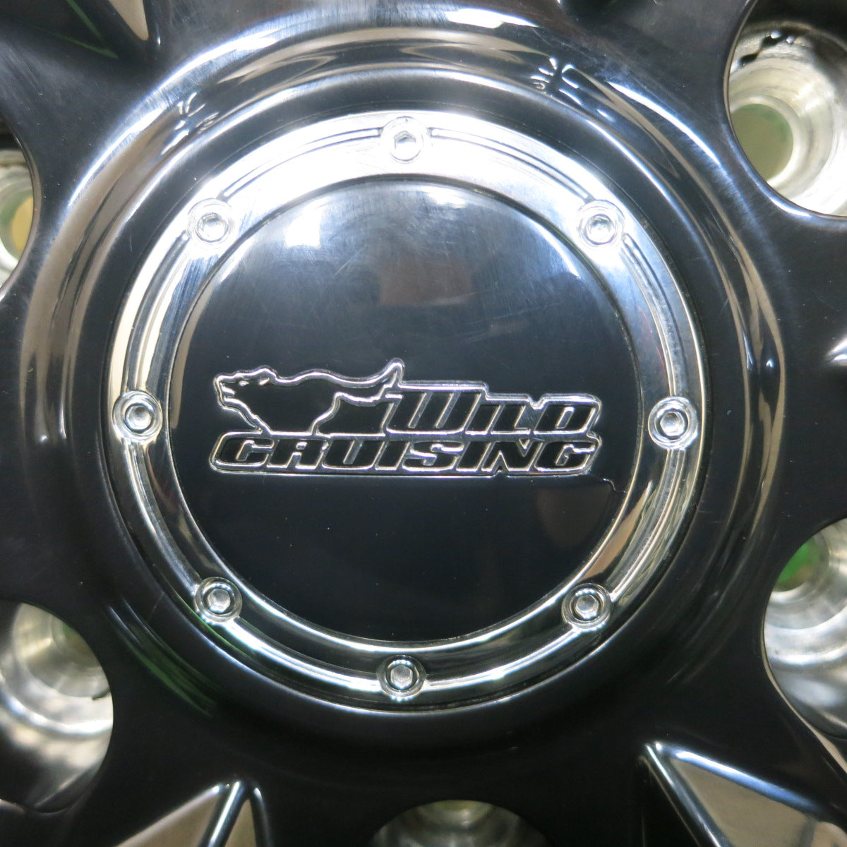 *送料無料*超バリ溝！23年！綺麗！ほぼ10分★ハイエース等 195/80R15 WILD CRUISING スタッドレス ダンロップ ウインターマックス SV01 PCD139.7/6H★3121606イス