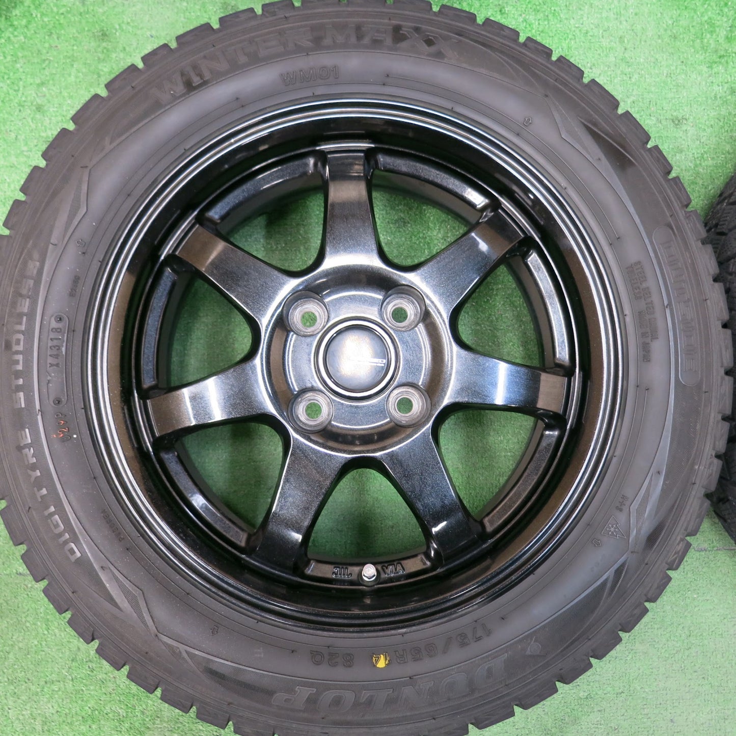 [送料無料]バリ溝！キレイ！8.5分★スタッドレス G-SPEED 175/65R14 ダンロップ ウインターマックス WM01 Gスピード 14インチ PCD100/4H★3041505ヒス