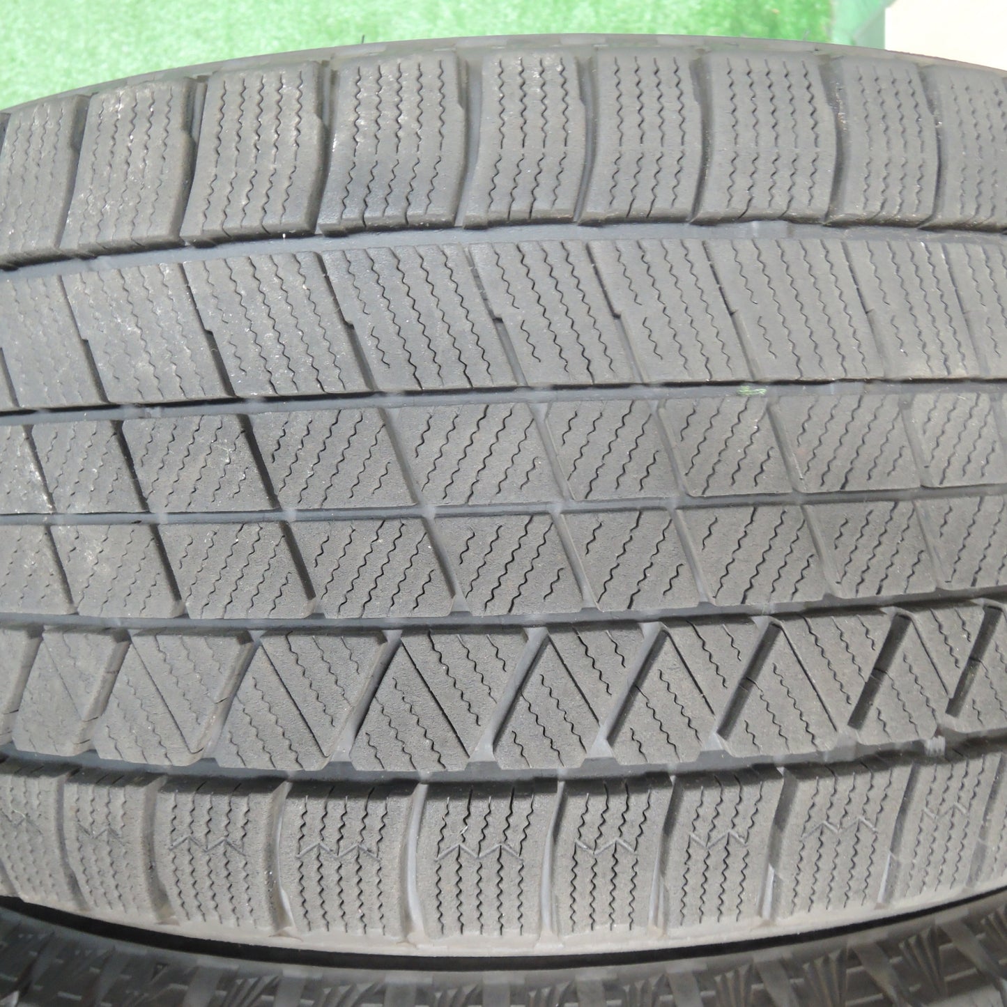 *送料無料* バリ溝！22年！キレイ！9.5分★BMW等 MAK BAVIERA MFF 245/40R19 スタッドレス ブリヂストン ブリザック VRX3 バビエラ 19インチ PCD112/5H★4020703TNス
