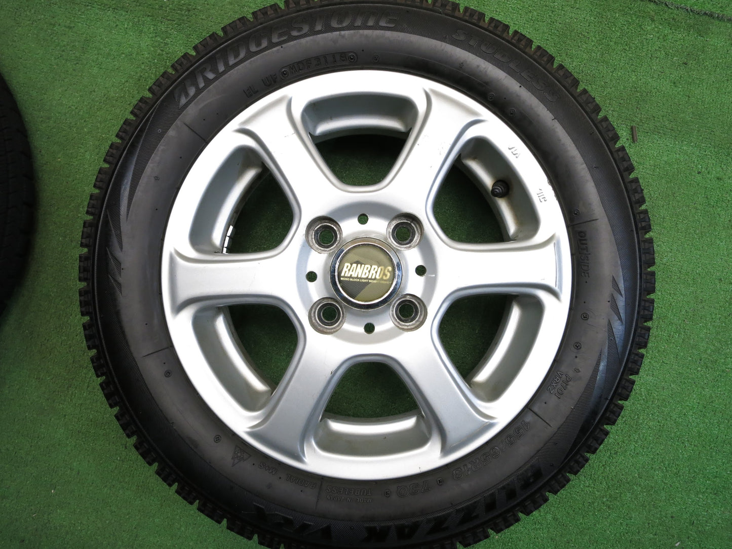 [送料無料]バリ溝！18年！8.5分★スタッドレス 155/65R13 ブリヂストン ブリザック VRX RANBROS 社外 アルミ 13インチ PCD100/4H★2111402Hス
