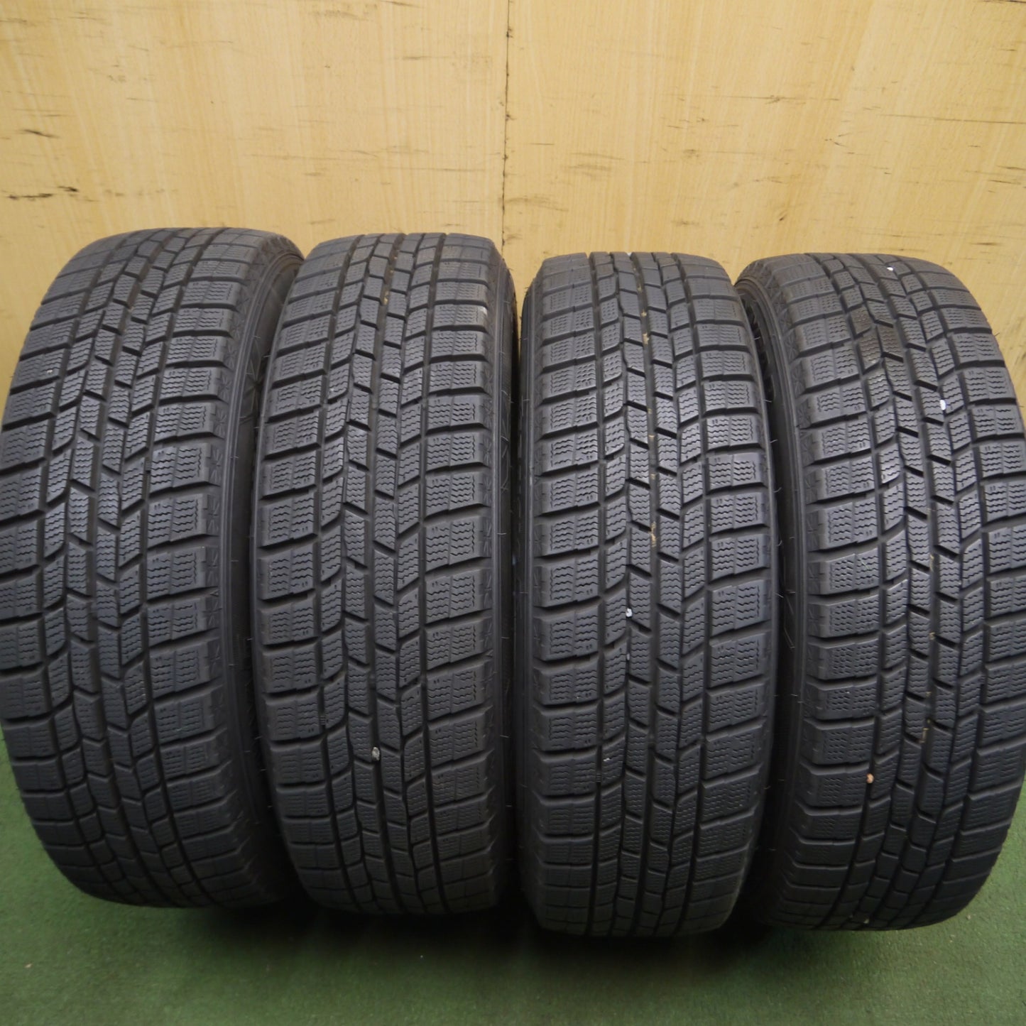 *送料無料*バリ溝！9.5分★スタッドレス 175/60R16 グッドイヤー アイスナビ6 ravrion LUMIERE ラブリオン 16インチ PCD100/4H★4013006Hス