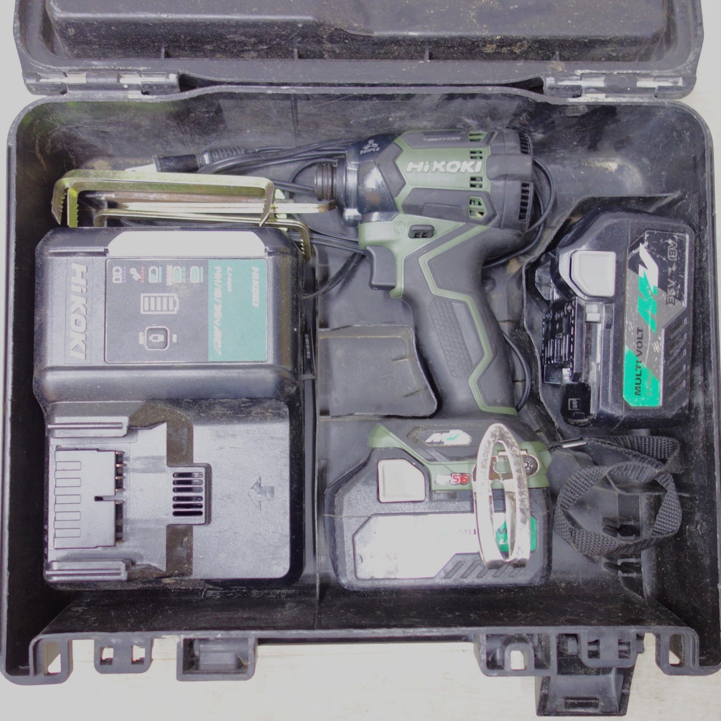 [送料無料] ◆HiKOKI ハイコーキ コードレスインパクトドライバ WH36DC DC18Vバッテリー2個 充電器付き 電動工具◆