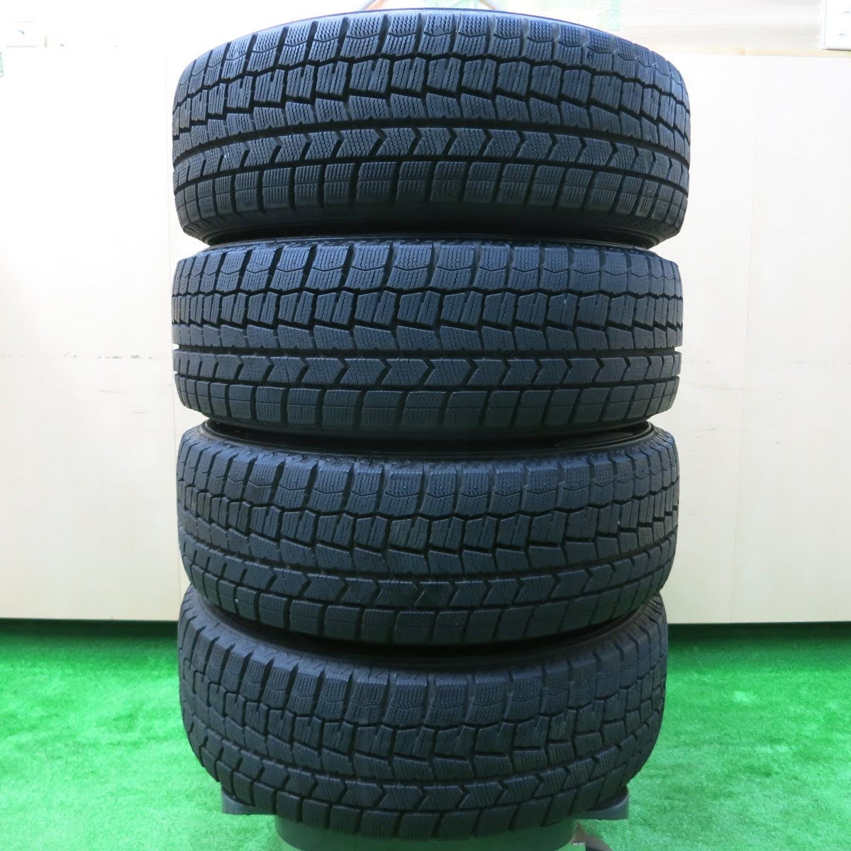 [送料無料]バリ溝！22年！キレイ！ほぼ10分★プリウス 等 195/65R15 スタッドレス ダンロップ ウインターマックス WM02 ravrion selzer PCD100/5H★3110902イス