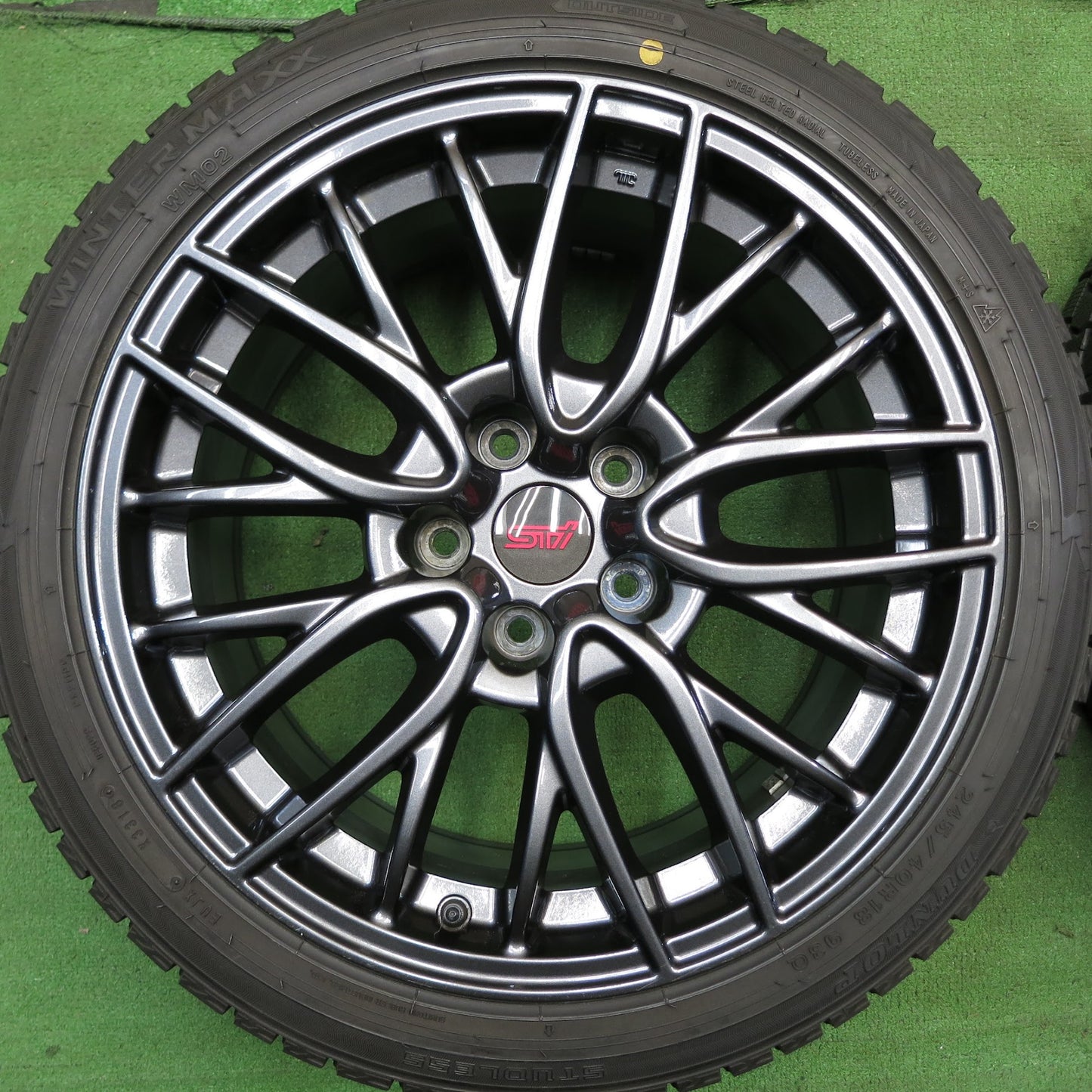 [送料無料]バリ溝！9.5分★スバル WRX STI 純正 245/40R18 スタッドレス ダンロップ ウインターマックス WM02 18インチ PCD114.3/5H★3060606Hス