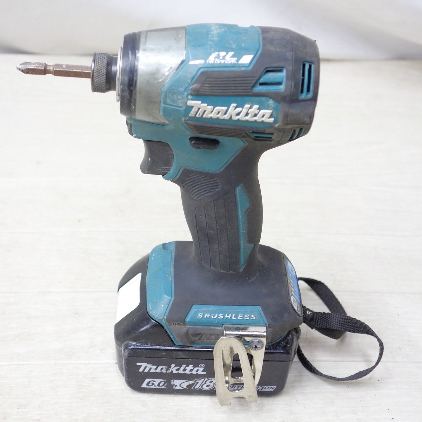 [送料無料] ◆makita マキタ 充電式インパクトドライバ TD173D 18V BL1860B バッテリ付き 電動工具◆