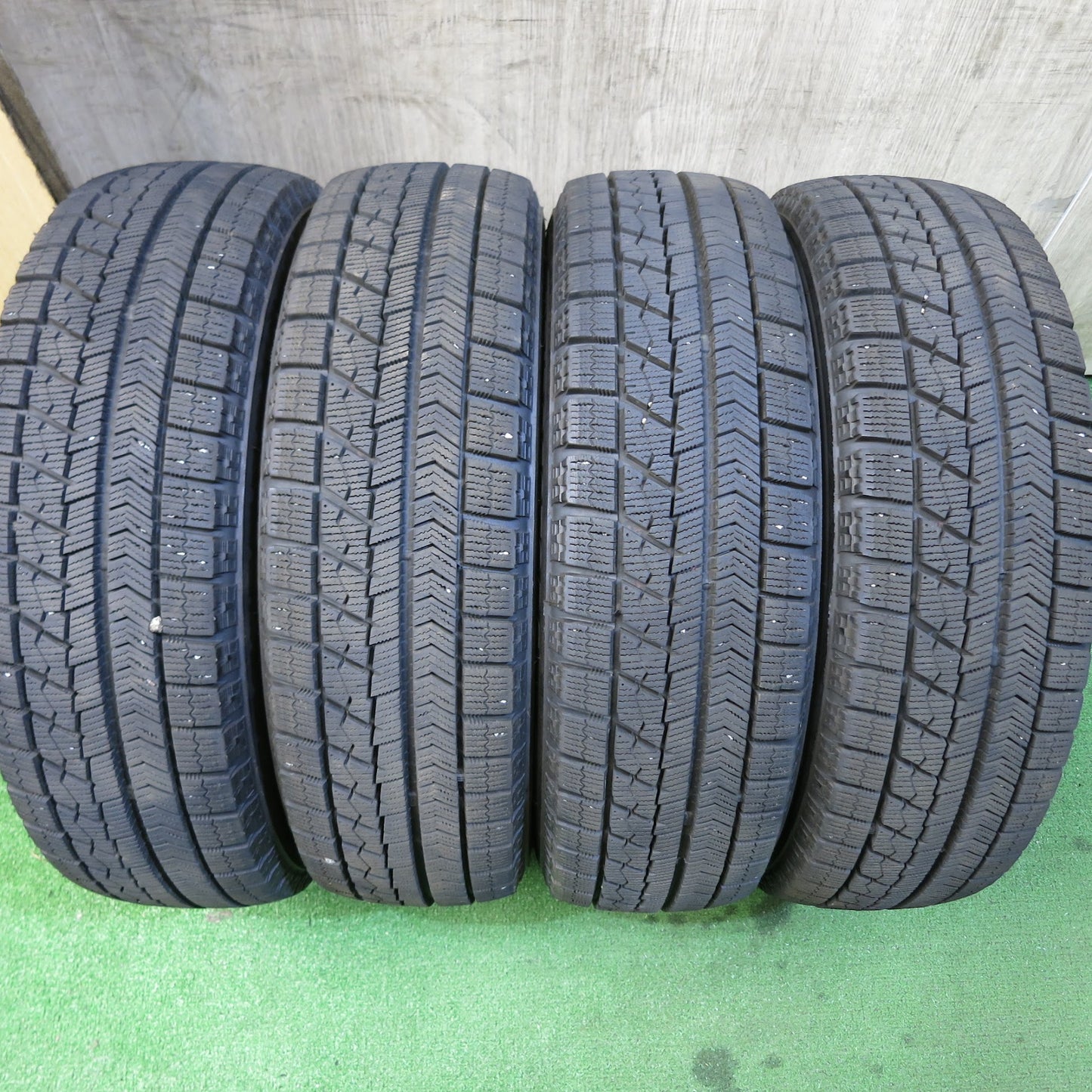 [送料無料]バリ溝！19年！キレイ！9分★スタッドレス 155/65R13 ブリヂストン ブリザック VRX SEIN ザイン 13インチ PCD100/4H★3061201Hス