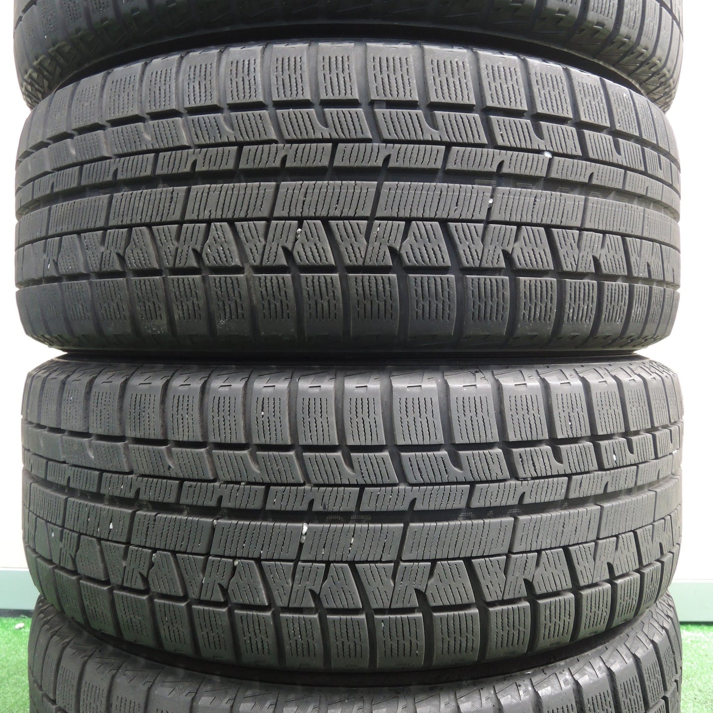 [送料無料]バリ溝！19年！キレイ！9.5分★スタッドレス 215/50R17 ヨコハマ アイスガード iG50 プラス GRASS グラス 17インチ PCD114.3/5H★3111302NJス