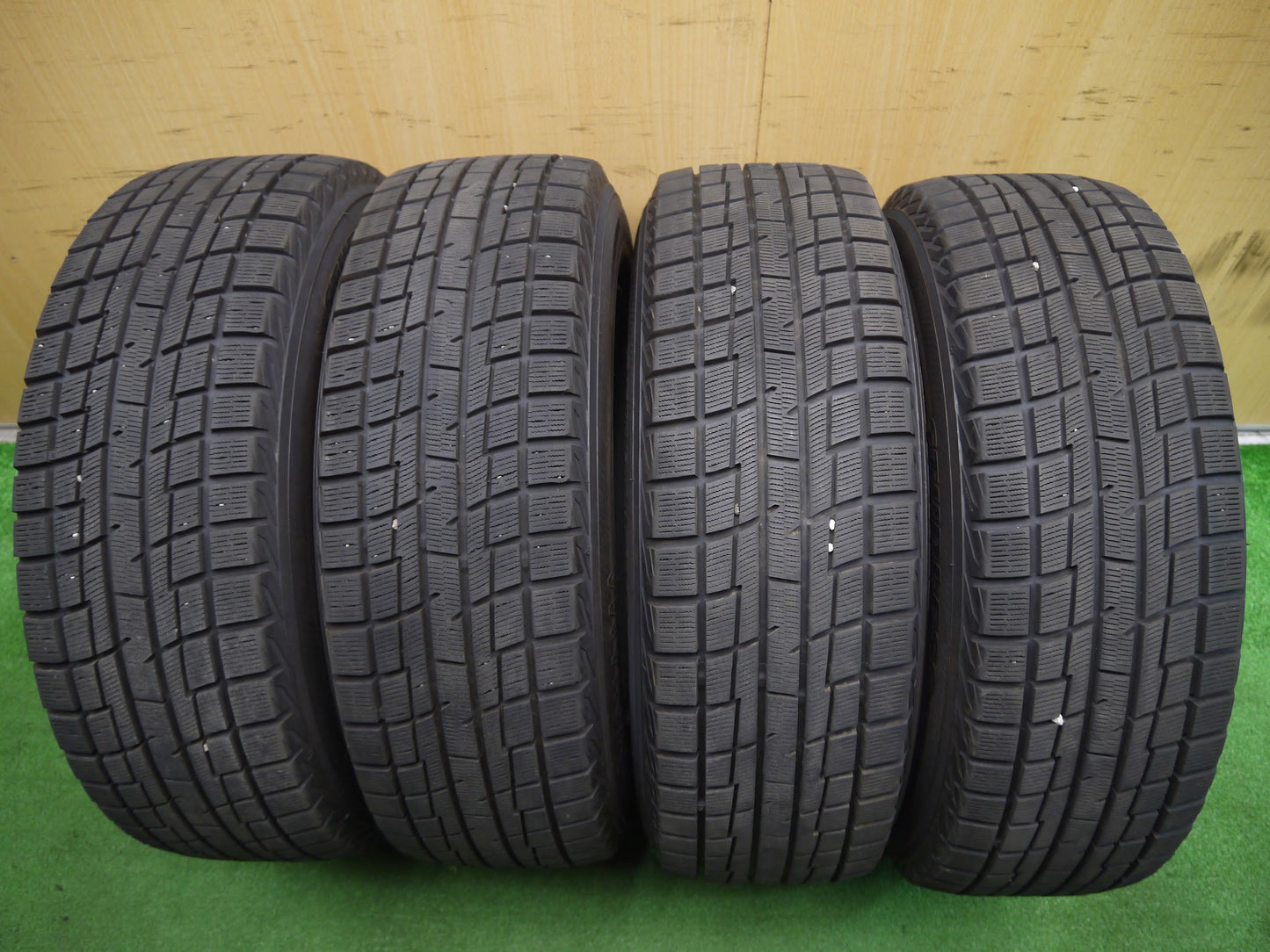 [送料無料]希少★トヨタ センチェリー純正 215/65R16 スタッドレス ヨコハマ アイスガード iG30 16インチ PCD114.3/5H★2082304アス