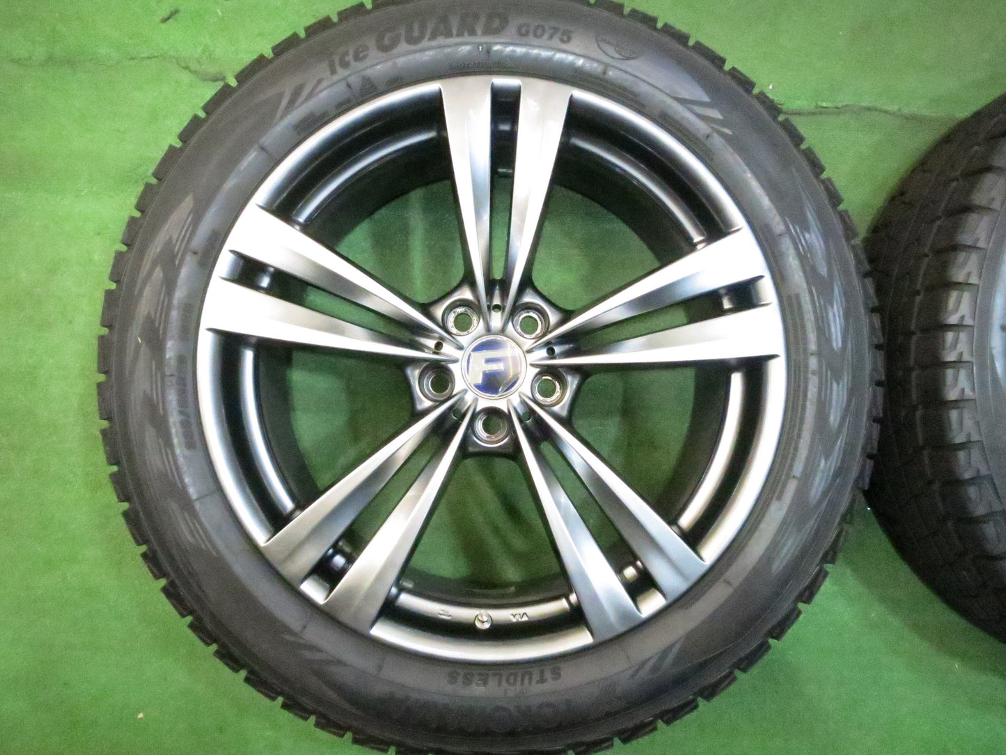 [送料無料]バリ溝！綺麗！9分★スタッドレス レアマイスター 235/55R20 LEHRMEISTER L-Fラウンジ ヨコハマ アイスガード G075 PCD114.3/5H★3022709Hス