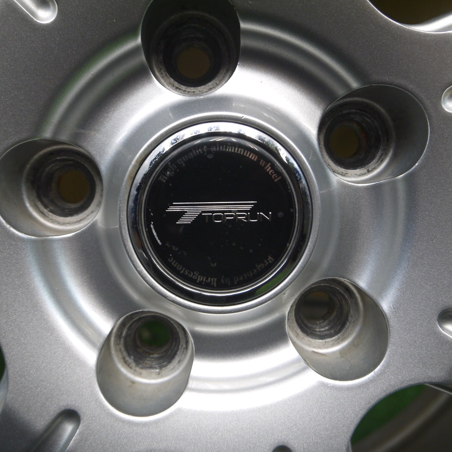 *送料無料* キレイ★スタッドレス 215/60R17 ブリヂストン ブリザック VRX2 TOPRUN トップラン 17インチ PCD114.3/5H★4022105Hス