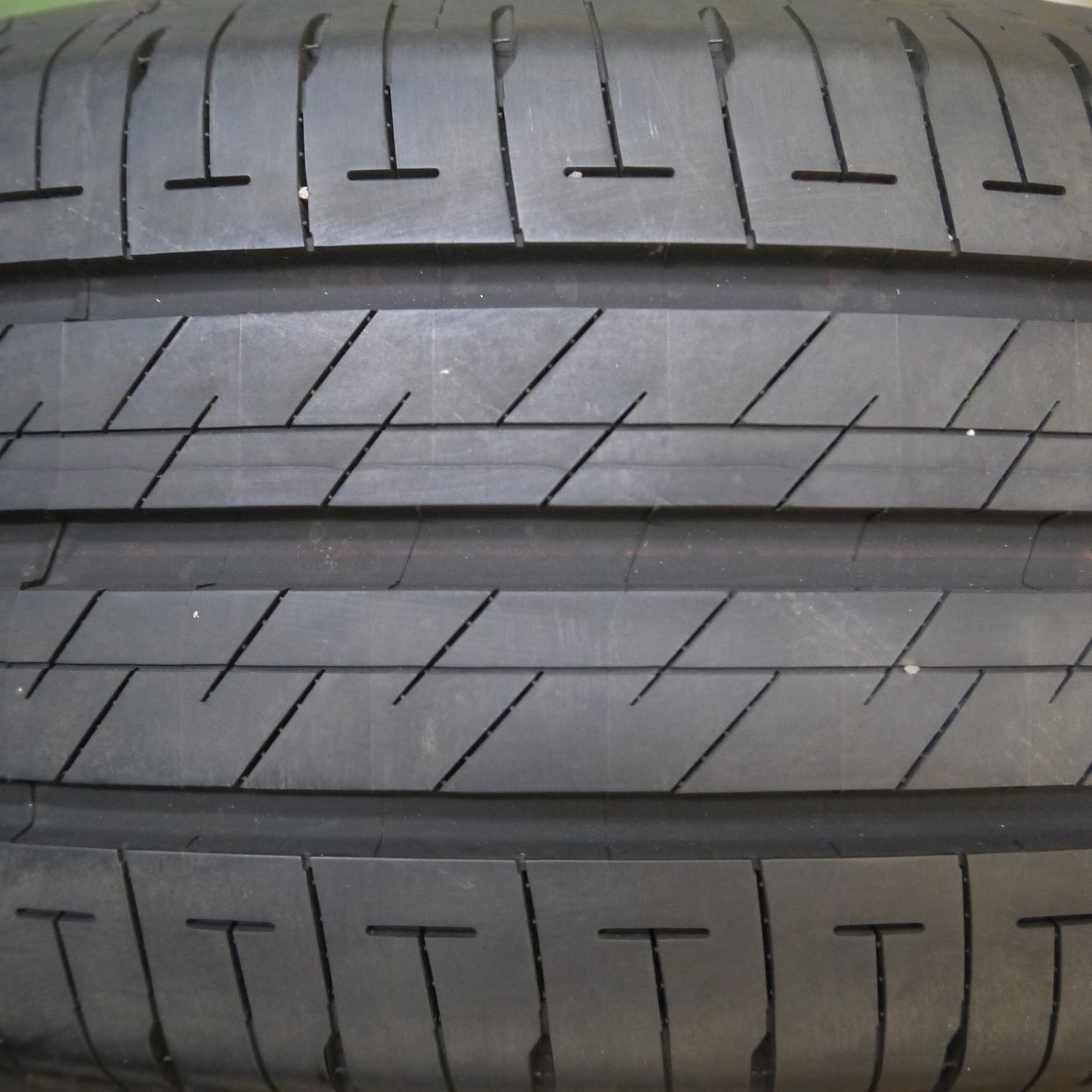 *送料無料*バリ溝！23年！ほぼ10分★195/60R17 ブリヂストン エコピア EP150 タイヤ 17インチ ライズ ロッキー 等★3121903Hノタ