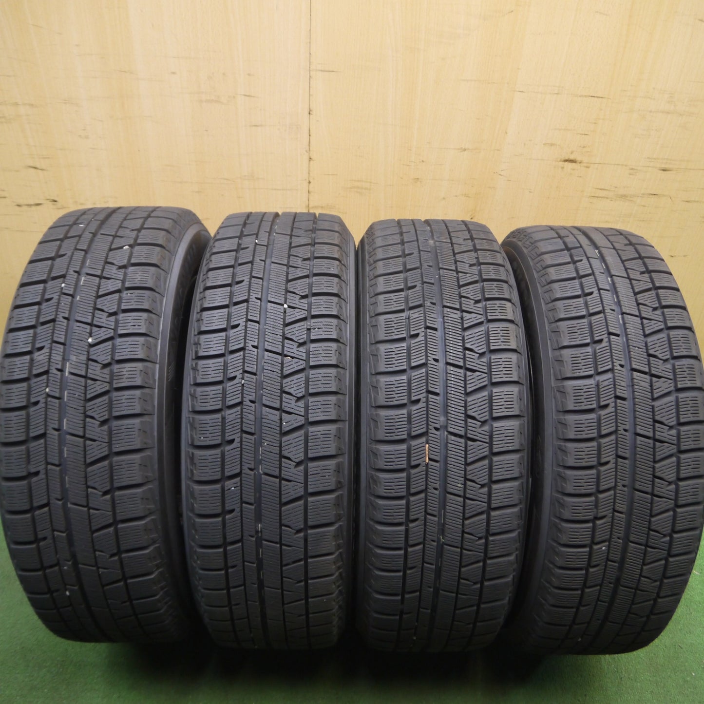 *送料無料* バリ溝！20年！キレイ！ほぼ10分★スタッドレス 205/60R16 ヨコハマ アイスガード iG50 プラス Fang ファング 16インチ PCD114.3/5H★4022607Hス