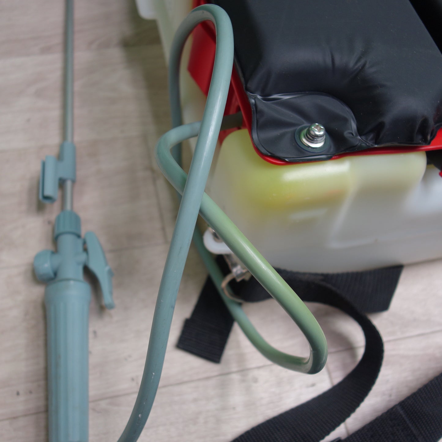 [送料無料] キレイ☆KOSHIN 工進 消毒・除草用 乾電池 噴霧器 DK-7D 7L☆1