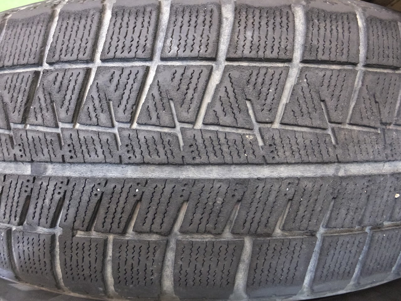 [送料無料]キレイ★スタッドレス 195/65R15 ブリヂストン ブリザック REVO GZ EUROMAGIC ユーロマジック 15インチ PCD114.3/5H★