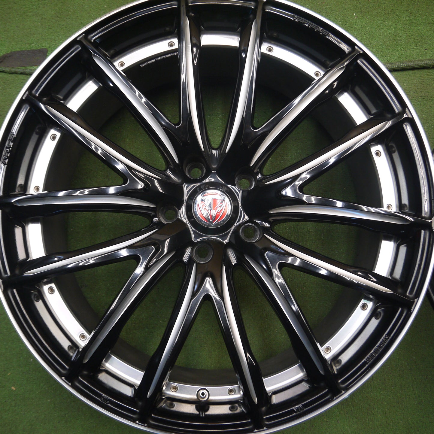 *送料無料*キレイ★RAYS VERSUS Stratagia PALLAS 20インチ ホイール レイズ ベルサス ストラテジーア パラス 20×8.5J PCD114.3/5H★3112903Hホ