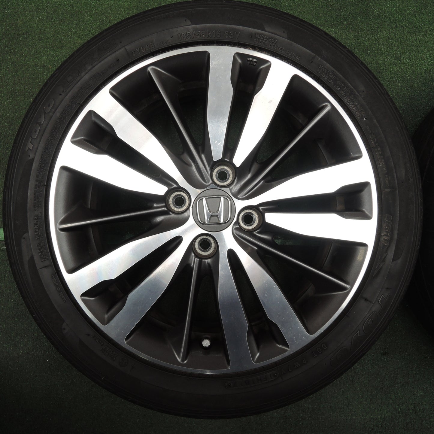 *送料無料* 4本価格★ホンダ GK5 GP5 フィット RS 純正 185/55R16 トーヨー DRB 16インチ PCD100/4H★4021901NJノ