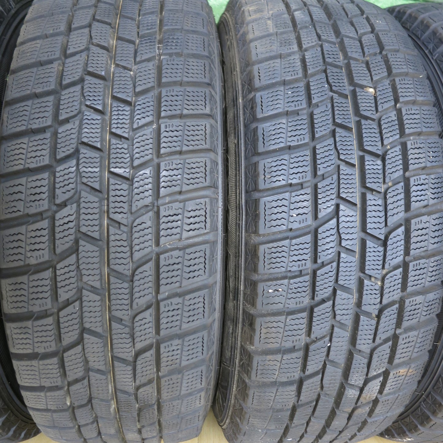 [送料無料]バリ溝！19年！キレイ！9.5分★プリウス 等 195/65R15 スタッドレス グッドイヤー アイスナビ6 ravrion RS01 ラブリオン PCD100/5H★3061912Hス