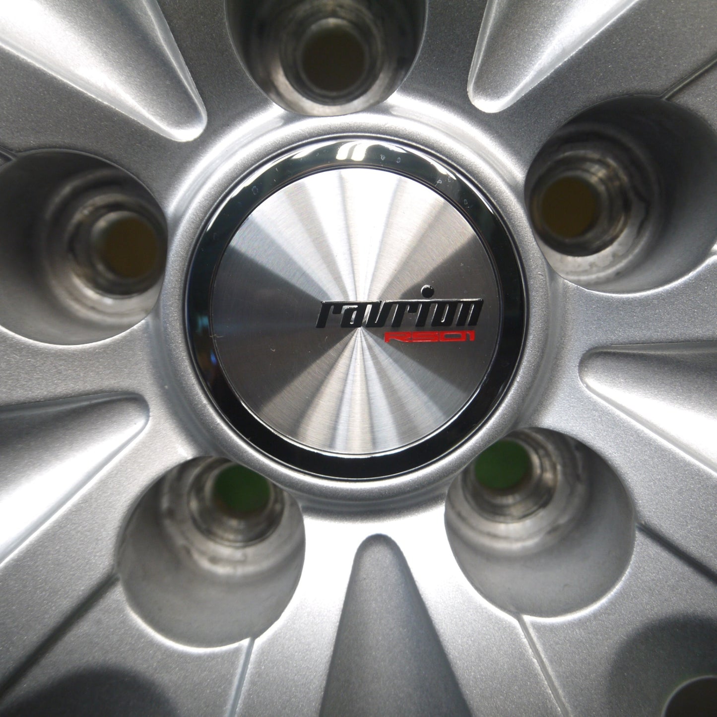 *送料無料* バリ溝！22年！綺麗！9.5分以上★86 BRZ等 215/45R17 スタッドレス グッドイヤー アイスナビ8 ravrion RS01 ラブリオン 17インチ PCD100/5H★4030606Hス