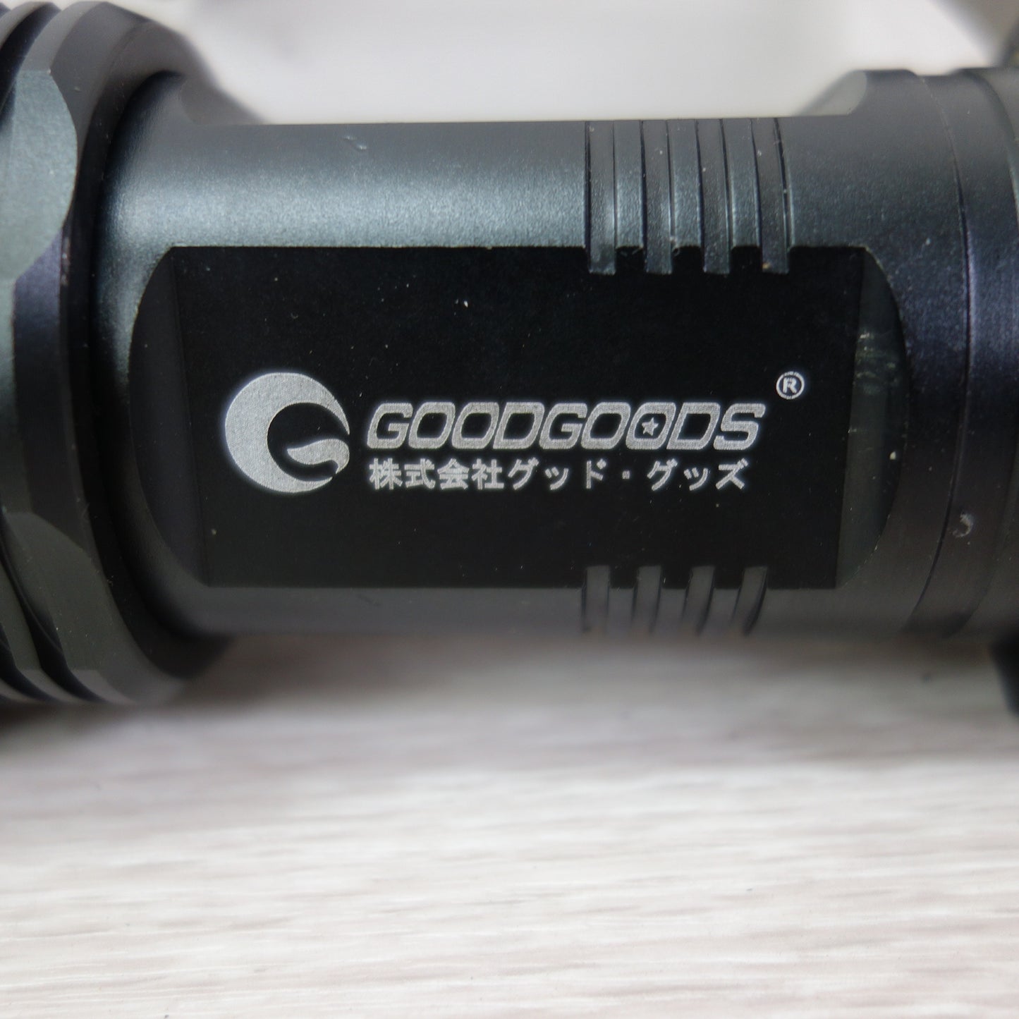 [送料無料] セット☆GOODGOODS LED 懐中電灯 クランプ付き 投光器 TZ51 赤 緑 グッドグッズ☆