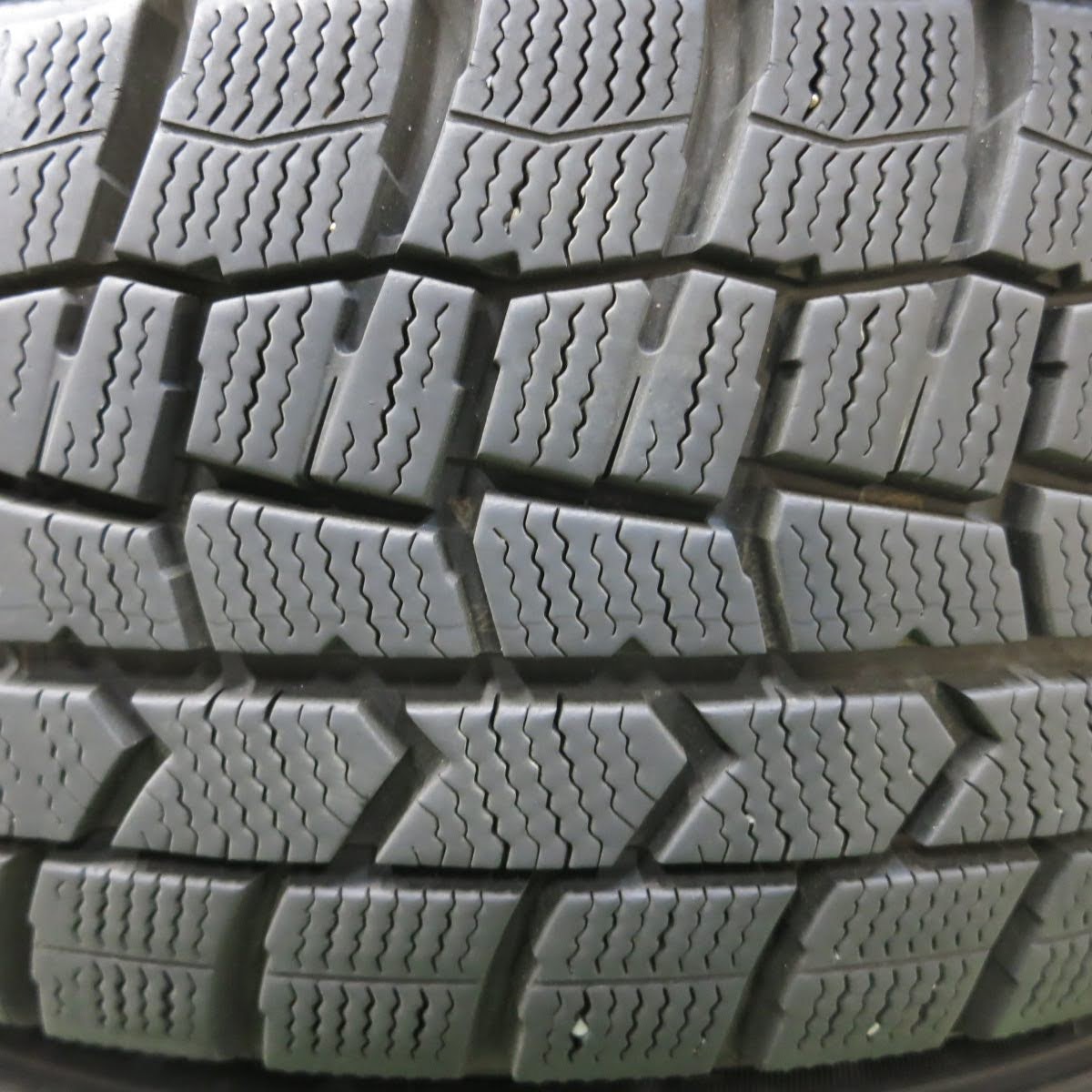 [送料無料]バリ溝！19年！キレイ！9.5分★スタッドレス 185/55R16 ダンロップ ウインターマックス WM02 ravrion selzer ラブリオン PCD100/4H★3070301イス