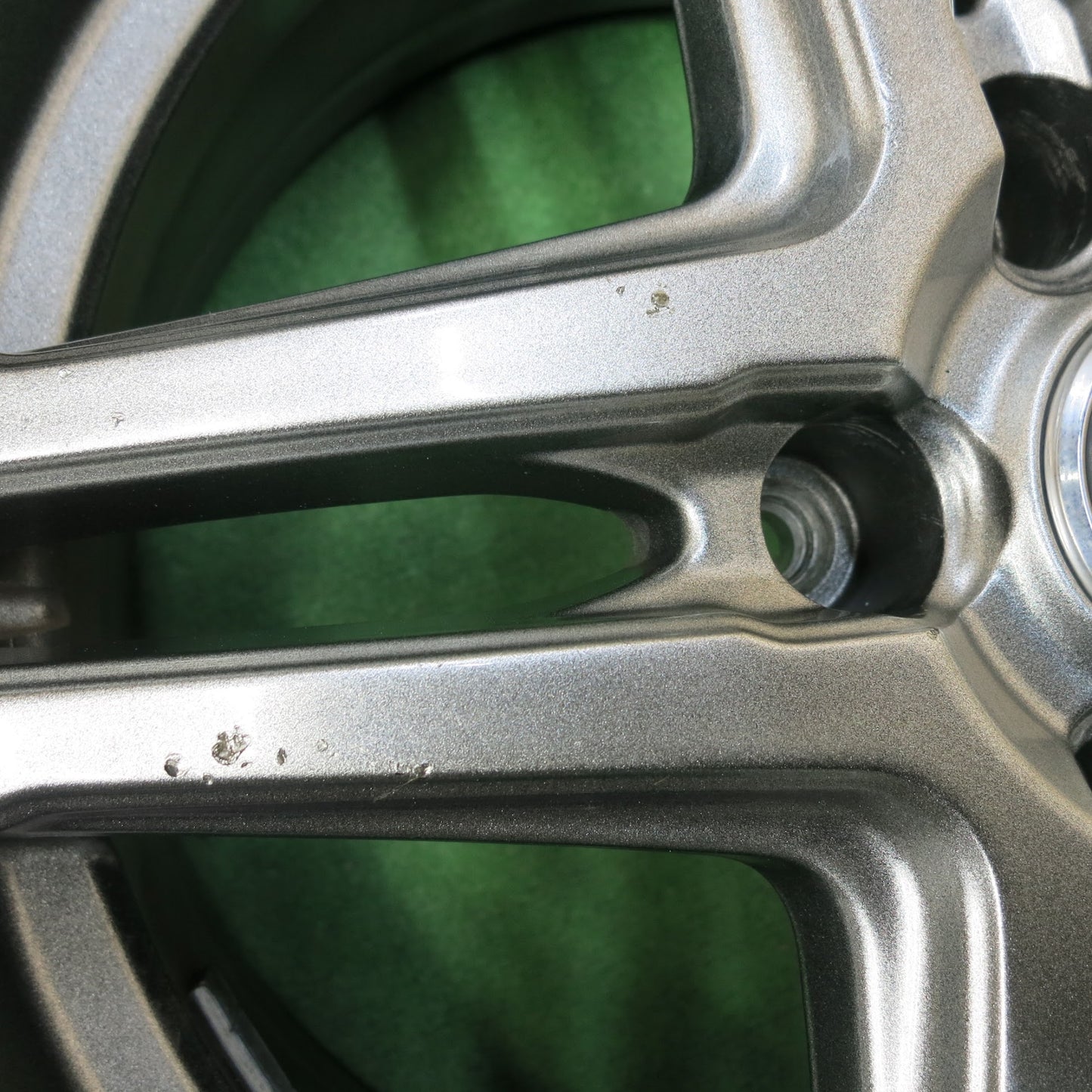 [送料無料]バリ溝！20年！9.5分以上★スタッドレス 205/65R16 ヨコハマ アイスガード iG50 プラス WAREN HOT STUFF ヴァーレン PCD114.3/5H★3041504ヒス