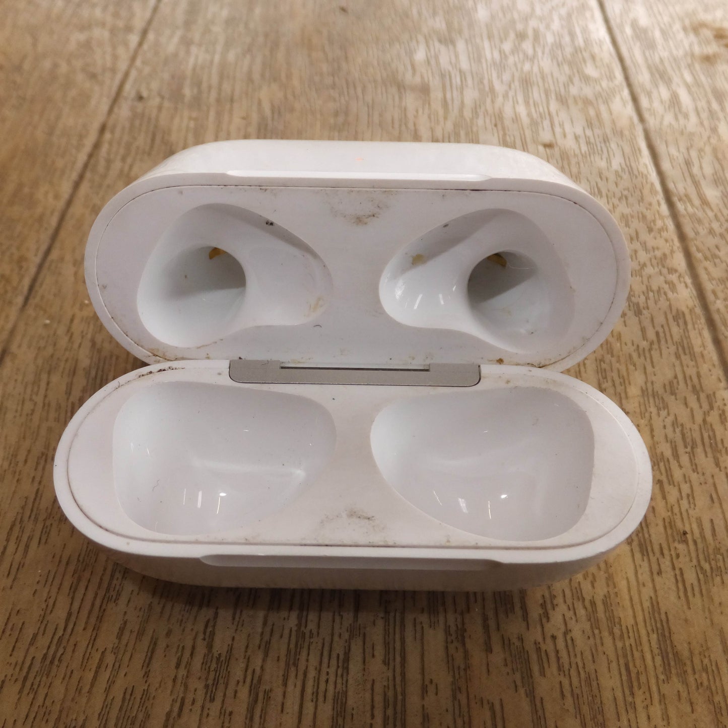 [送料無料]現状品★アップル Apple AirPods 第3世代 A2564　充電ケース A2566　セット★