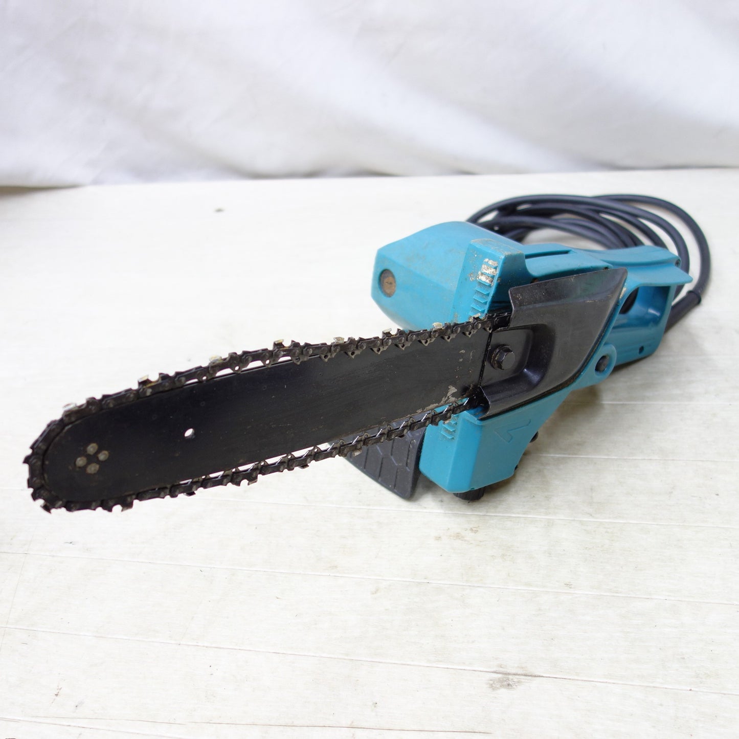 [送料無料] ◆makita マキタ 300mm 12型 チェーンソー 5012B コード式 切断機 電動工具 100V 50/60Hz◆