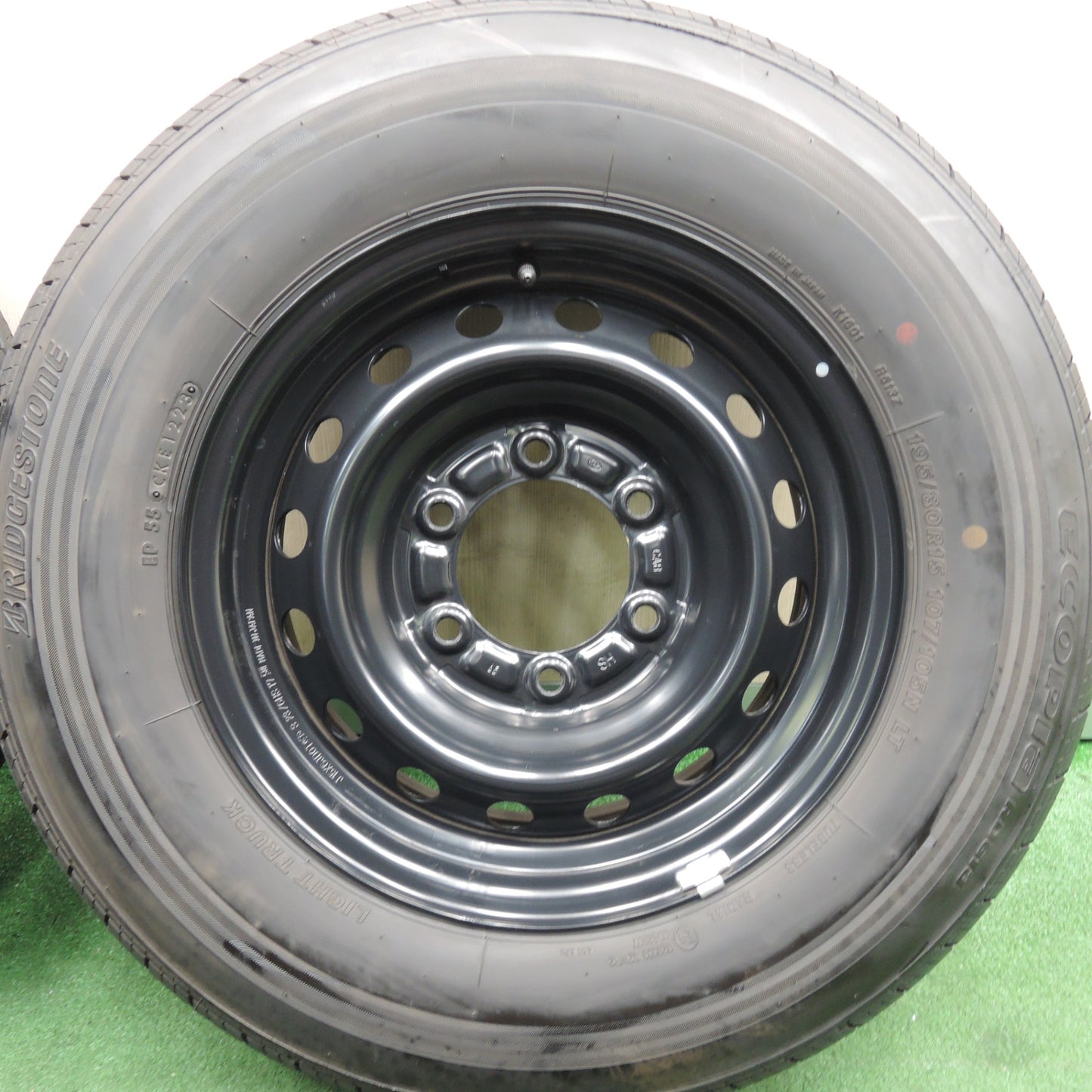 *送料無料* 新車外し！23年★トヨタ ハイエース 純正 スチール 195/80R15 107/105N ブリヂストン エコピア RD613 15インチ PCD139.7/6H★4021203HAノ