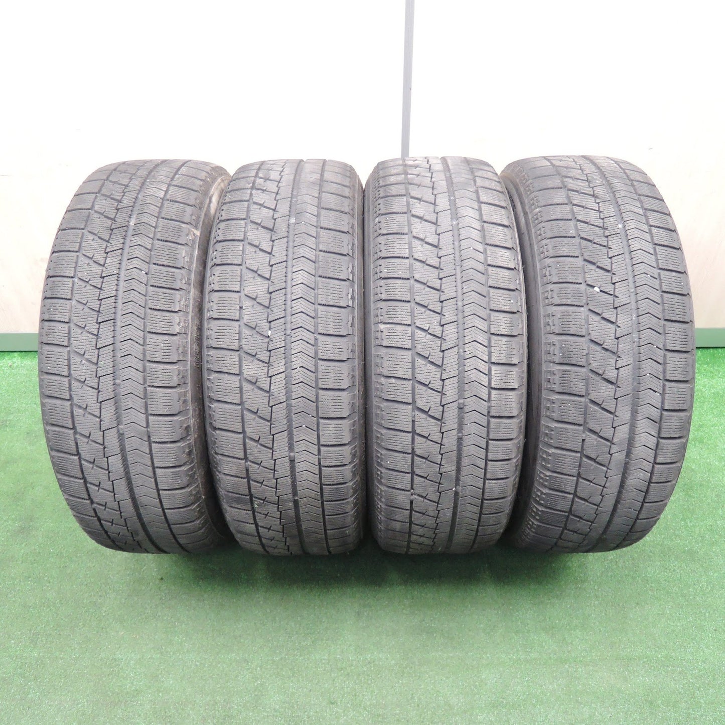 [送料無料] キレイ★スタッドレス 215/60R17 ブリヂストン ブリザック VRX EuroSpeed ユーロスピード 17インチ PCD114.3/5H★3120114TNス