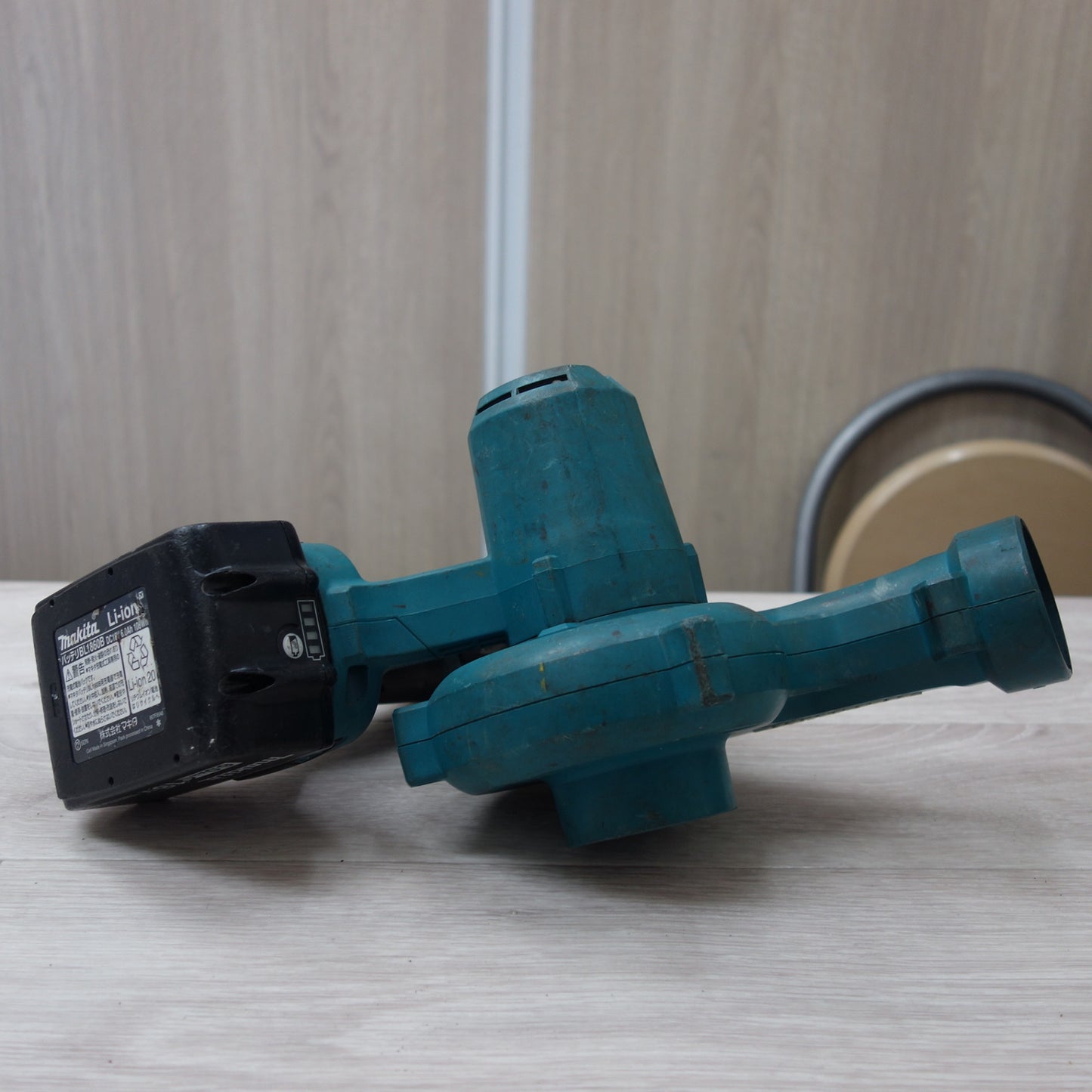 [送料無料] ☆マキタ 充電式 ブロワ UB185D ブロア 送風 集じん ブロア makita☆