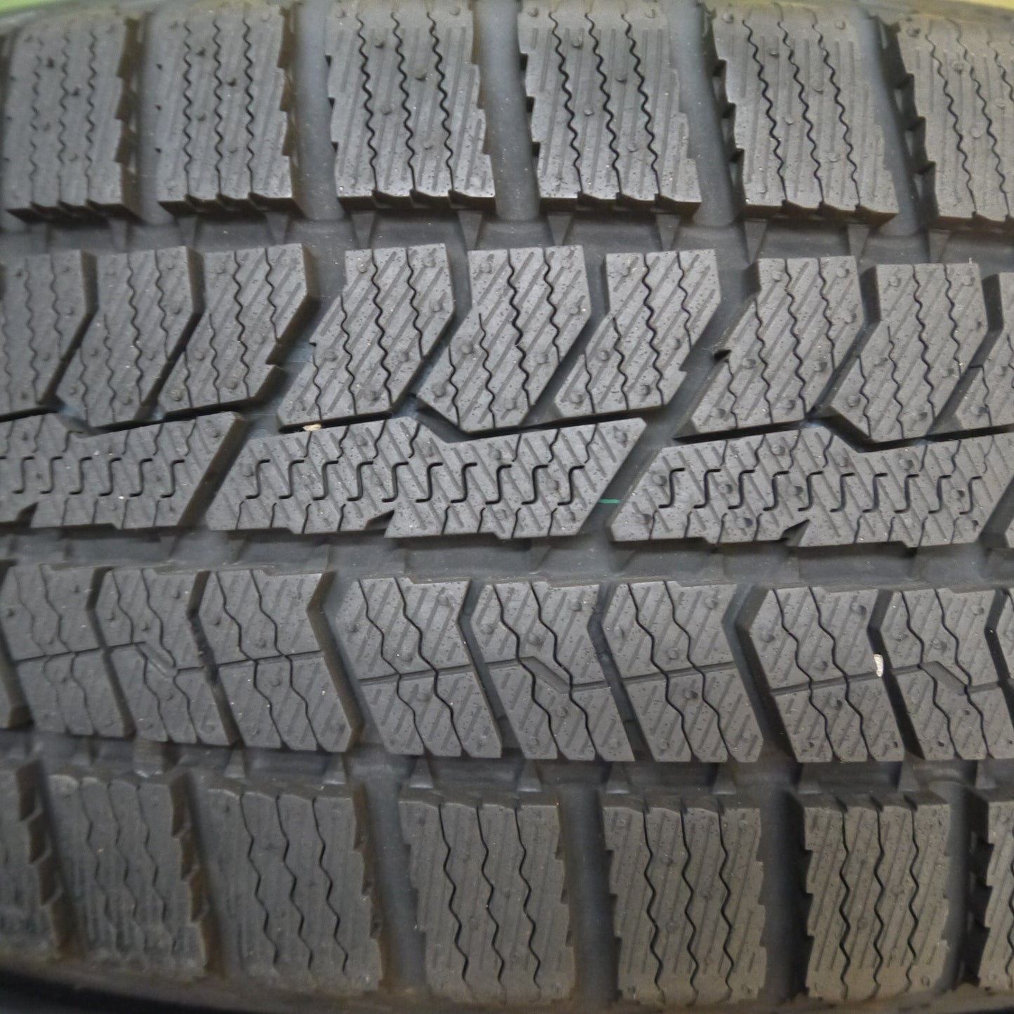 *送料無料*バリ溝！22年！キレイ！ほぼ10分★スタッドレス 185/70R14 トーヨー オブザーブ GIZ2 NEXTA ネクスタ 14インチ PCD100/4H★3121210Hス