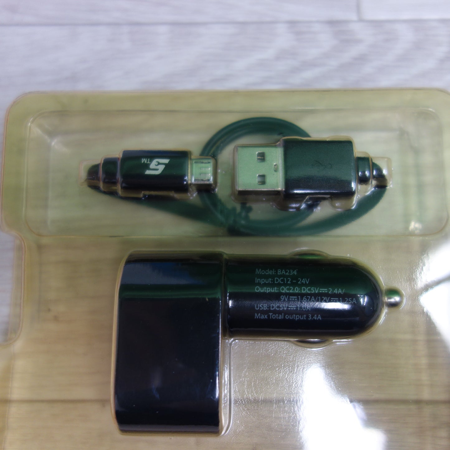 *送料無料*キレイ☆Snap-on スナップオン USB カーチャージャー BWL2830CCB BA234 クイックチャージ QUICK CHARGE☆