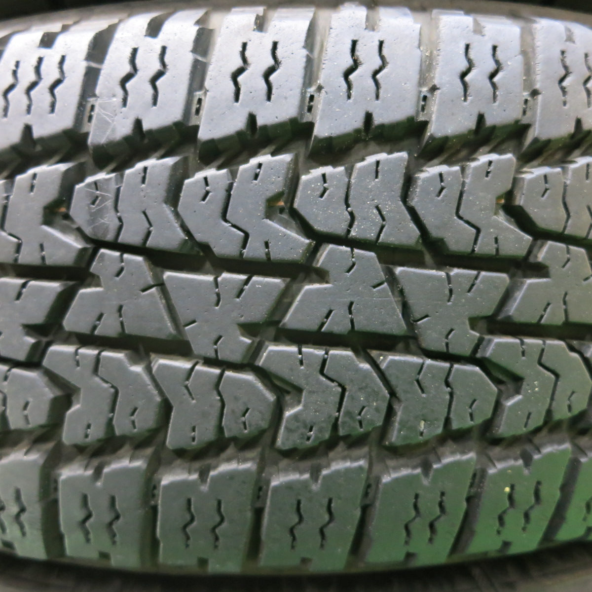 *送料無料*バリ溝！21年！キレイ！9分★XTREME-J XJ04 175/65R15 ホワイトレター マッドスター ラジアル A/T XTREME-J 15インチ PCD100/4H★3112508イノ