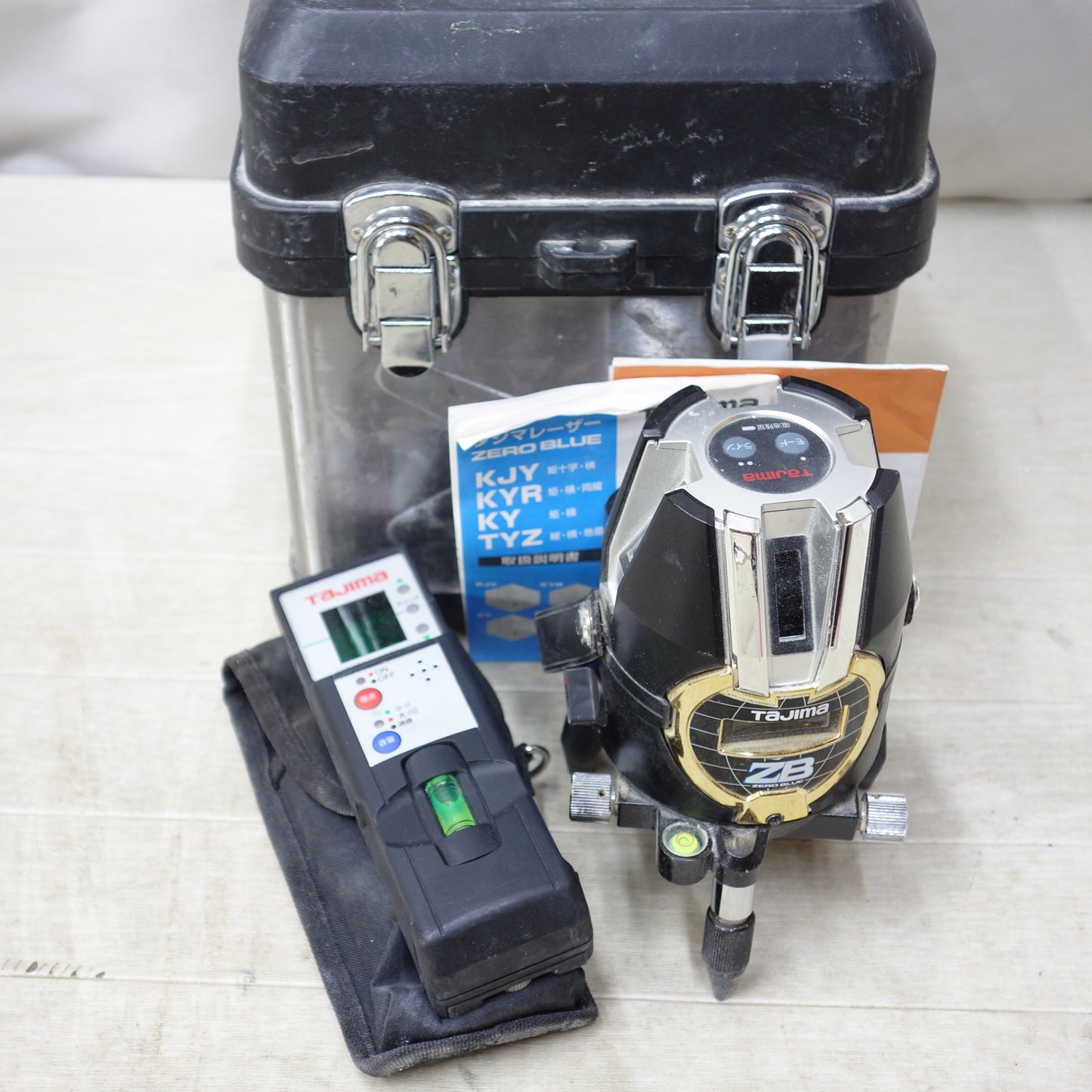 [送料無料] ◆Tajima タジマ レーザー墨出し器 ZB ZEROBLUE ゼロブルー ZEROB-KY 墨出器 RCV-G 受光器付き◆