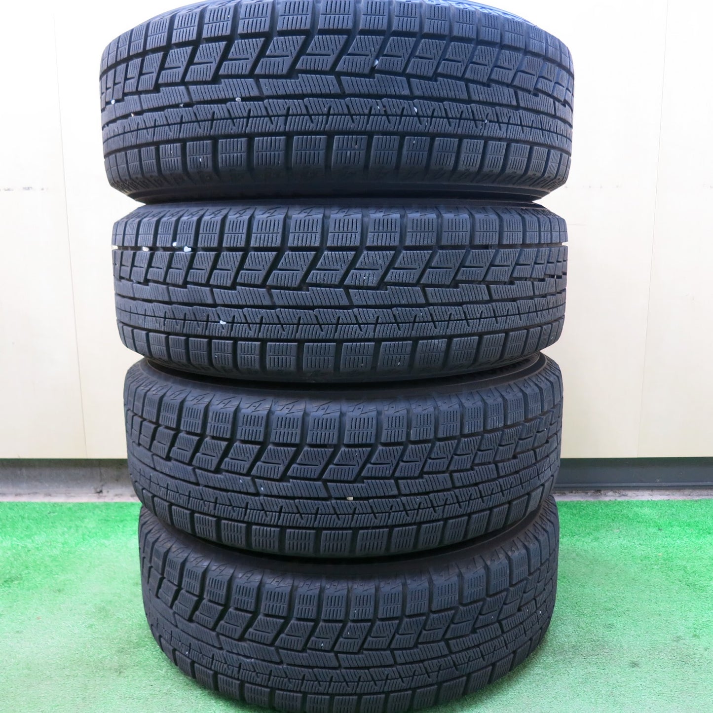[送料無料]バリ溝！21年！キレイ！9.5分以上★スタッドレス 205/60R16 ヨコハマ アイスガード iG60 TOPRUN トップラン 16インチ PCD114.3/5H★3031504ヒス