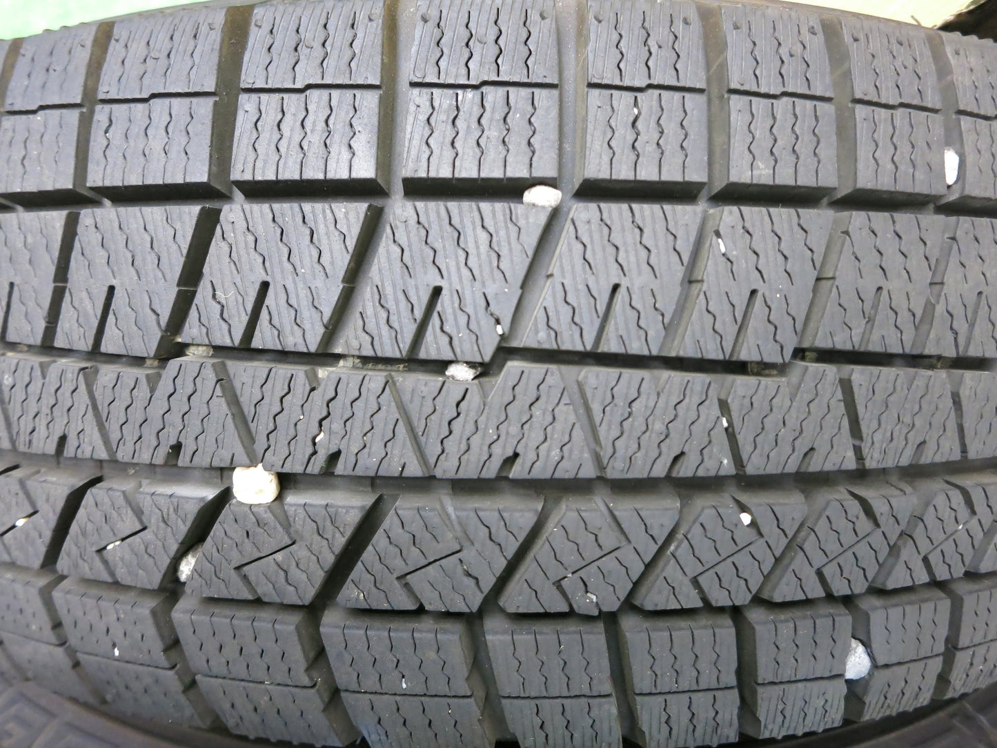 [送料無料]バリ溝！20年！キレイ！ほぼ10分★スタッドレス 185/70R14 ダンロップ ウインターマックス 03 AGA 14インチ PCD100/5H★2113002Hス