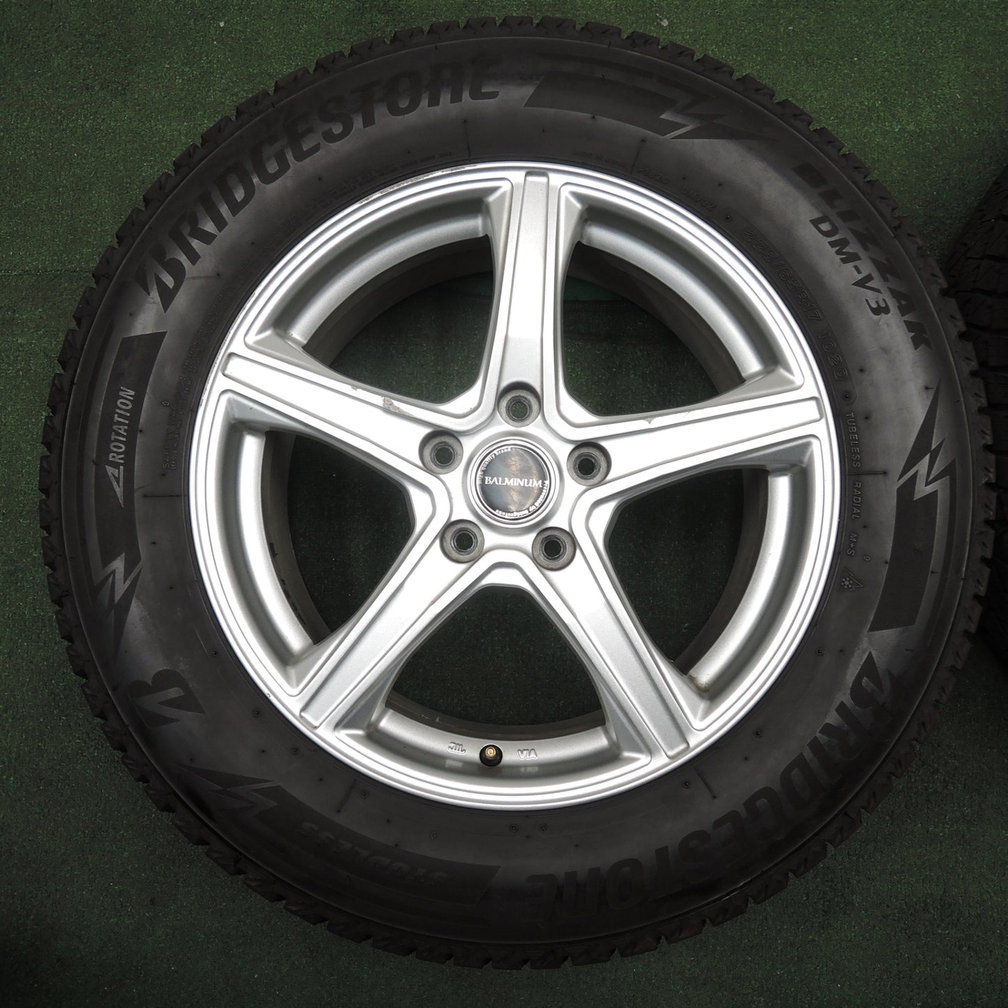 *送料無料* キレイ！21年★スタッドレス 225/65R17 ブリヂストン ブリザック DM-V3 BALMINUM バルミナ 17インチ PCD114.3/5H★4013001NJス