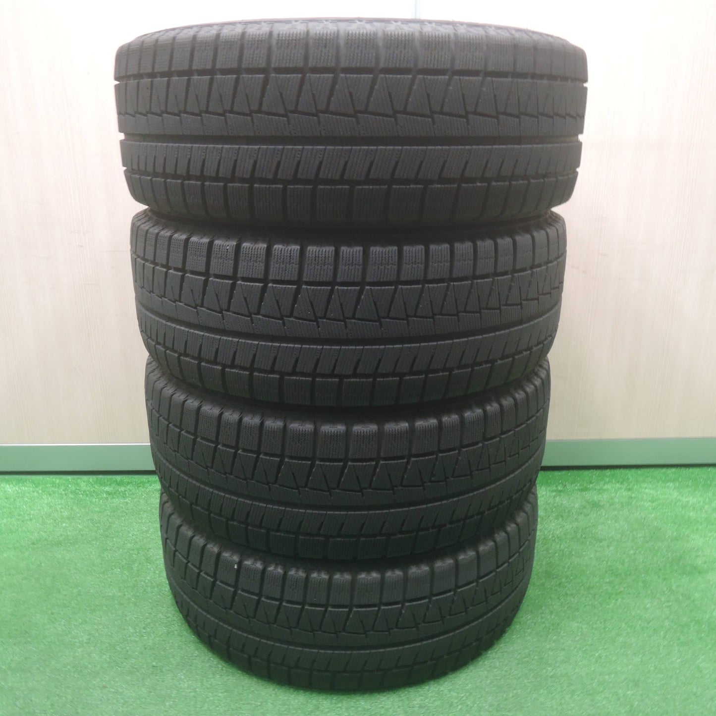 [送料無料]バリ溝！8.5分★ホンダ アコードワゴン 純正 205/55R16 スタッドレス ブリヂストン ブリザック REVO GZ 16インチ PCD114.3/5H★3090802SYス