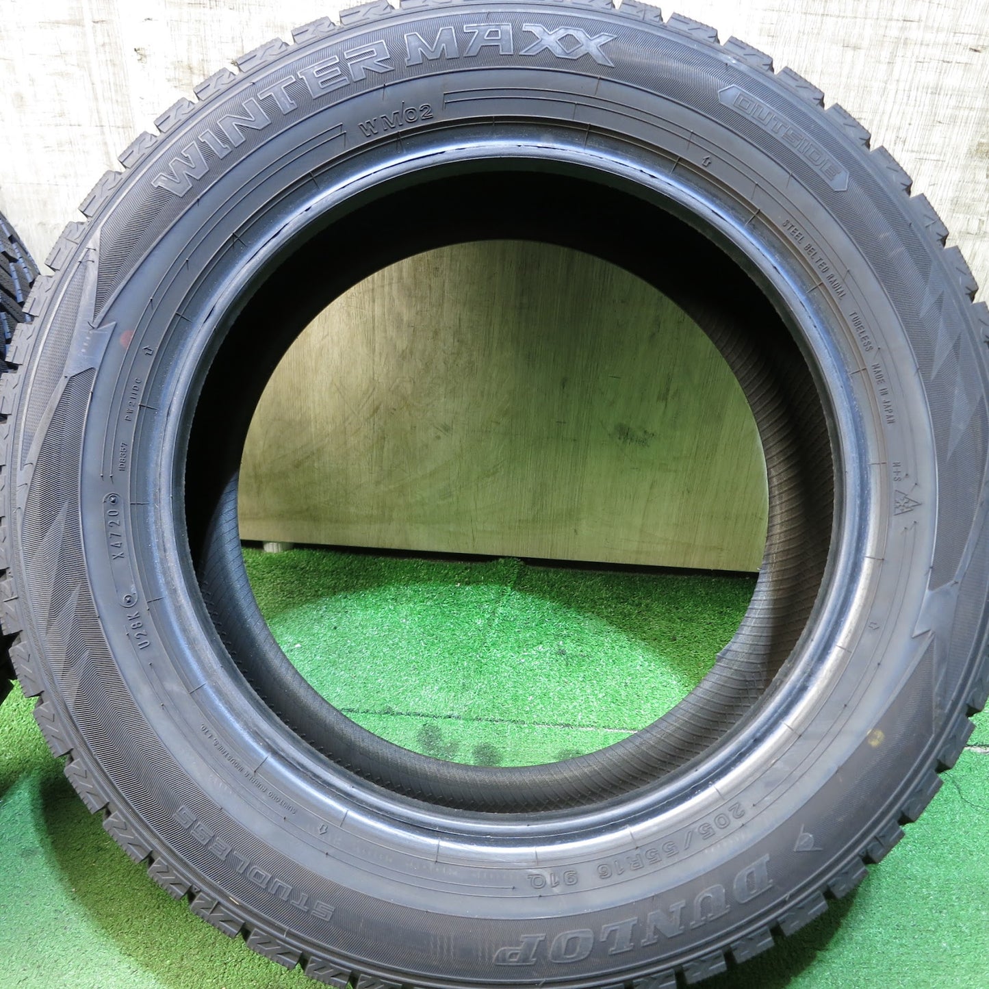 [送料無料]バリ溝！20年！ほぼ10分★スタッドレス 205/55R16 ダンロップ ウインターマックス WM02 タイヤ 16インチ レガシィ インプレッサ 等★3062111Hスタ