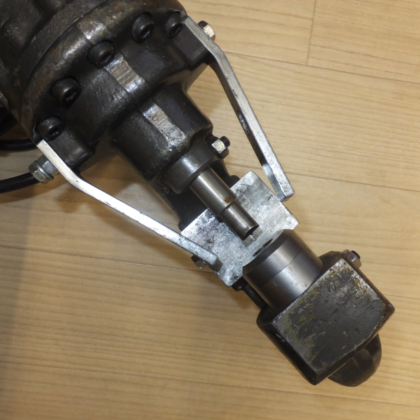 [送料無料] ★育良精機 IKURA イクラ ミニパンチャー IS-20MP　交流単相 100V 50/60Hz 510W★