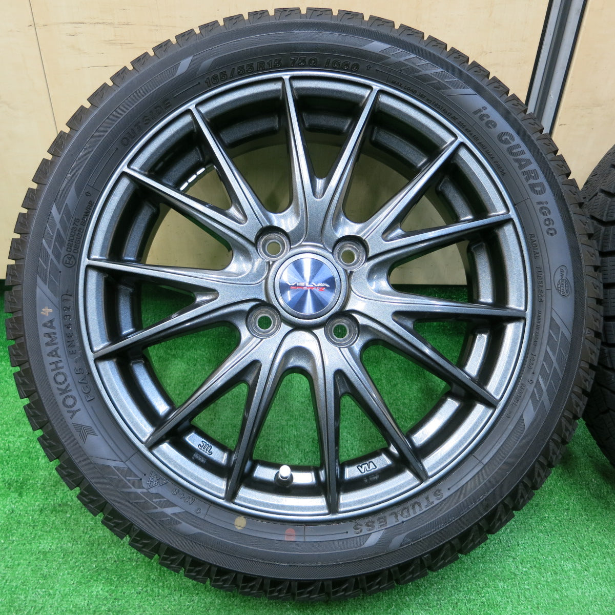 *送料無料*バリ溝！21年！キレイ！ほぼ10分★スタッドレス 165/55R15 ヨコハマ アイスガード iG60 VELVA SPORTZ ヴェルヴァ 15インチ PCD100/4H★3111709イス
