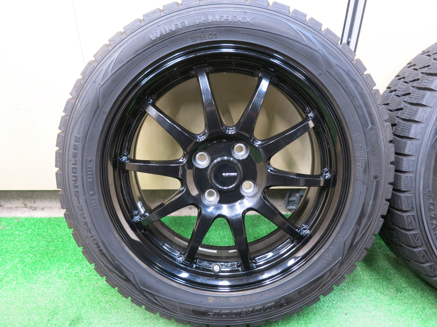 [送料無料]超バリ溝！キレイ！9.5分以上★スタッドレス 195/55R16 ダンロップ ウインターマックス WM01 G-SPEED Gスピード 16インチ PCD100/4H★3021804ヒス