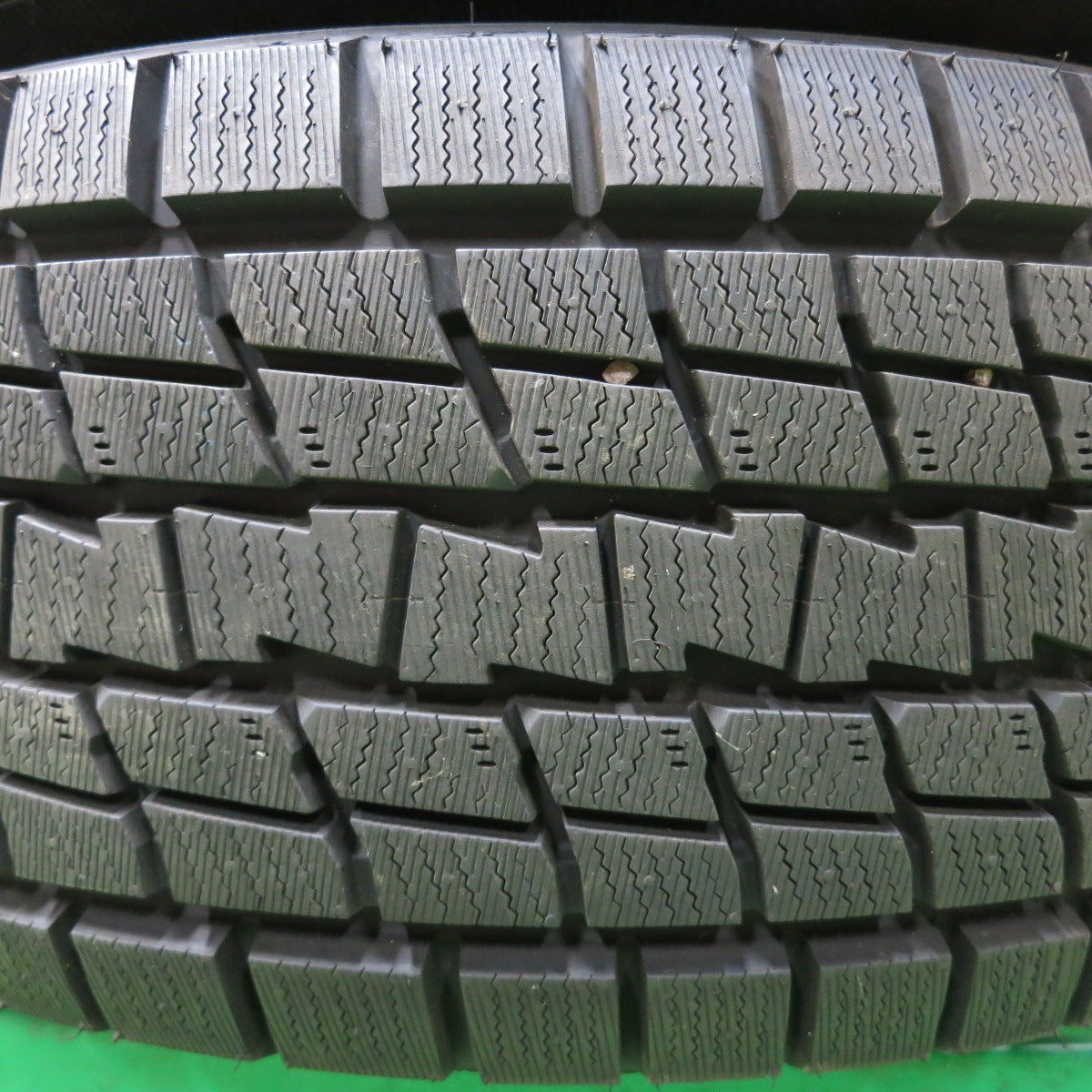 *送料無料*タイヤほぼ未使用！22年★トヨタ 90系 ランクル プラド 純正 265/70R16 スタッドレス グッドイヤー アイスナビ SUV 16インチ PCD139.7/6H★3122704イス