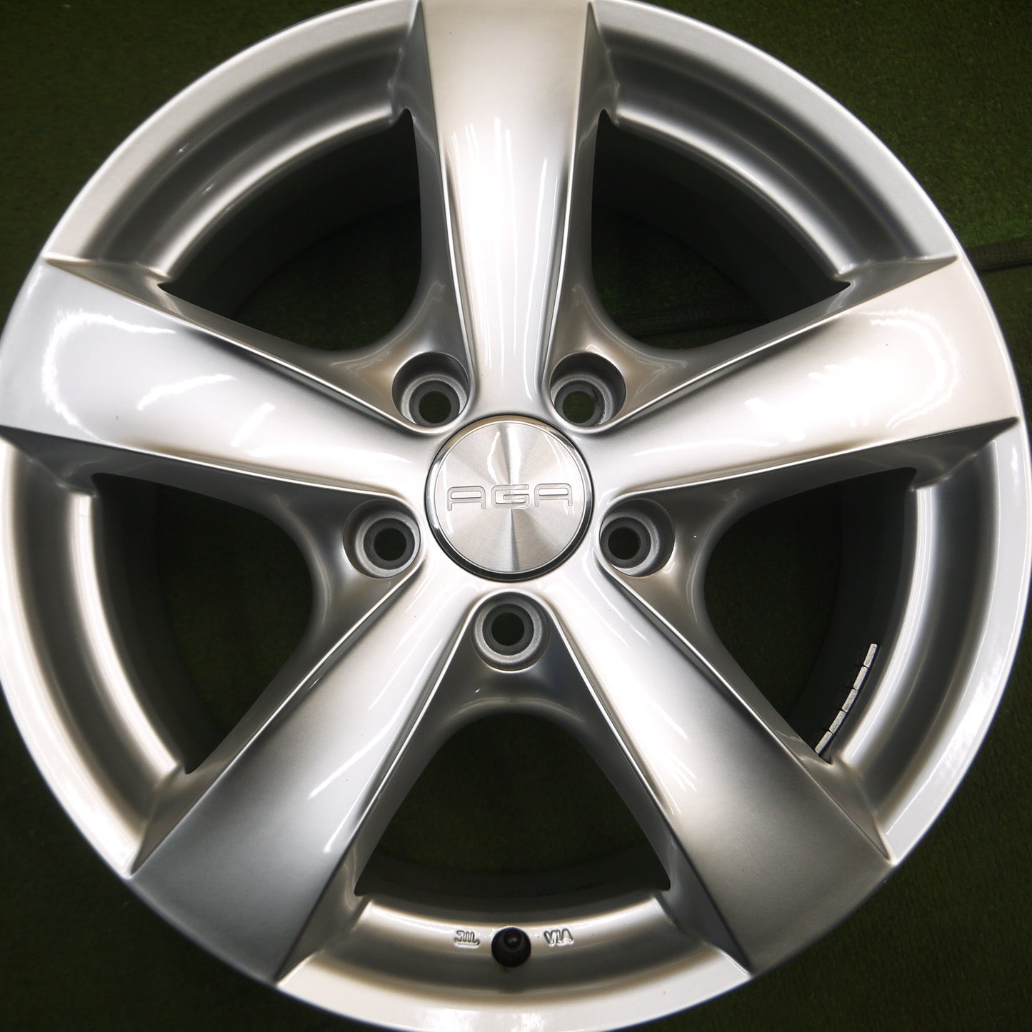 *送料無料*ほぼ未使用★ベンツ アウディ 等 AGA TARGA ホイール 16インチ 16×7J PCD112/5H★4012312Hホ