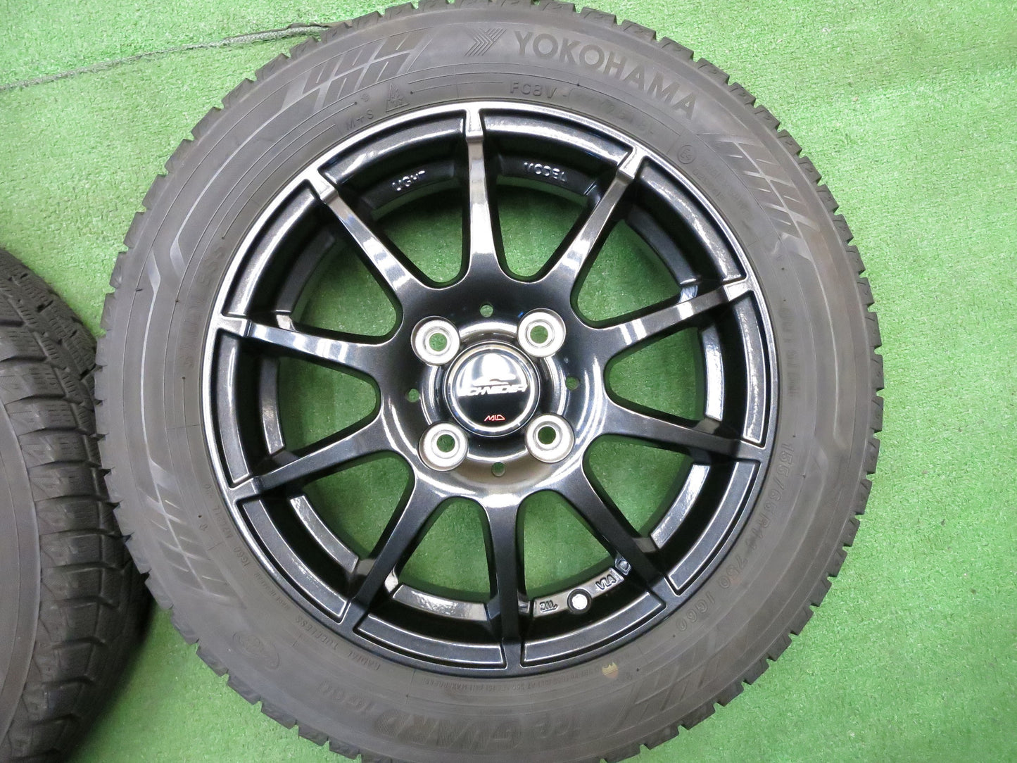 [送料無料]バリ溝！18年！綺麗！9分★スタッドレス 155/65R14 ヨコハマ アイスガード iG60 SCHNEIDER MiD シュナイダー マルカ 14インチ PCD100/4H★2121601Hス
