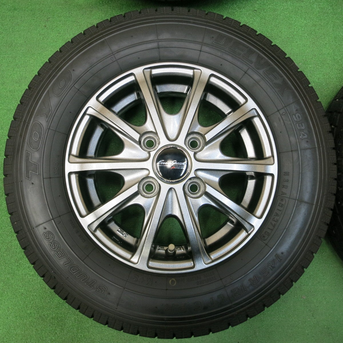 *送料無料* バリ溝！キレイ！ほぼ10分★スタッドレス 145R12 6PR トーヨー デルベックス 934 EuroSpeed MANARAY SPORT マナレイ PCD100/4H★4030608イス
