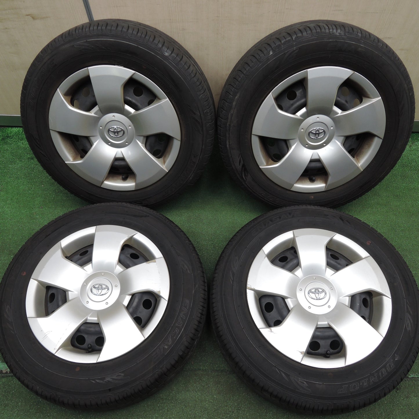 *送料無料* バリ溝！9.5分★トヨタ シエンタ 純正 スチール 175/70R14 ダンロップ エナセーブ EC203 14インチ PCD100/4H★4022508HAノ